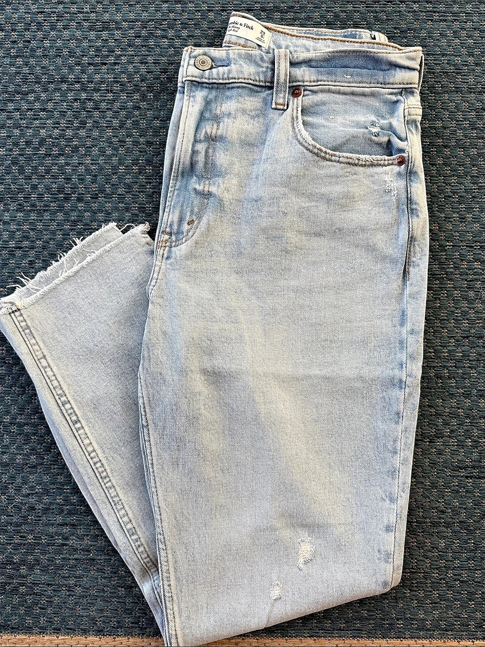 Abercrombie & Fitch High Rise Distressed Skinny Jeans